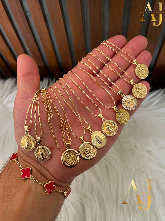 10 Cadenas + Dije San Benito